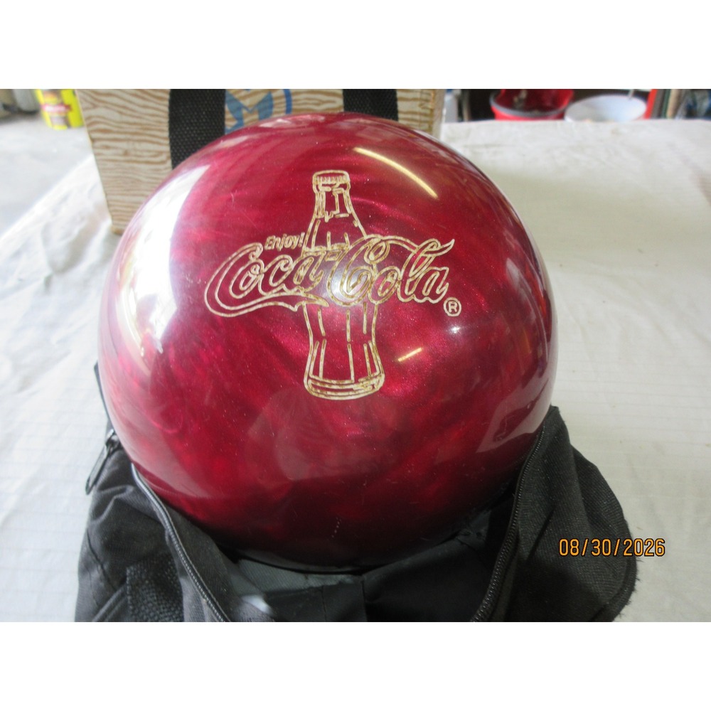 AMF Coca-Cola Bowling Ball Red Pearlized Enjoy Coke Logo with Bag OUQ00060